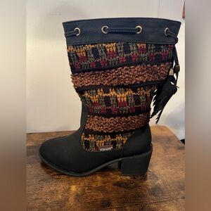NWOT Muk Luks Multicolored Boots